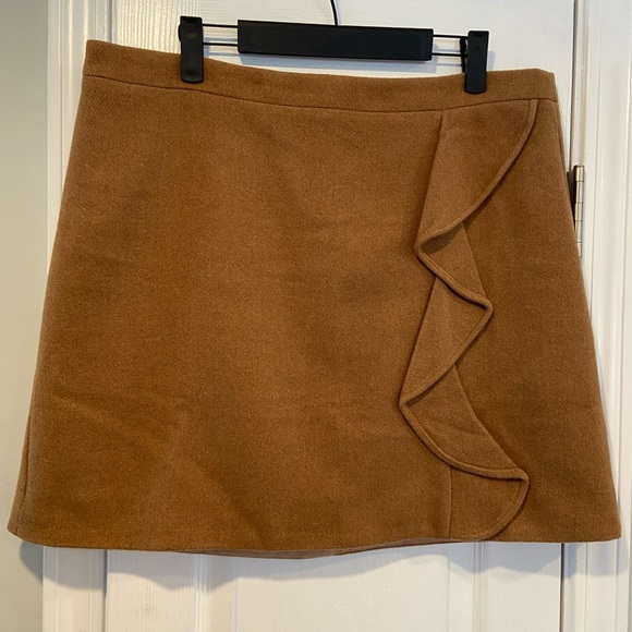 J. Crew Size 14 Tan Camel Wool Blend Ruffle Front A Line Mini Skirt Lined Zip - Picture 1 of 10